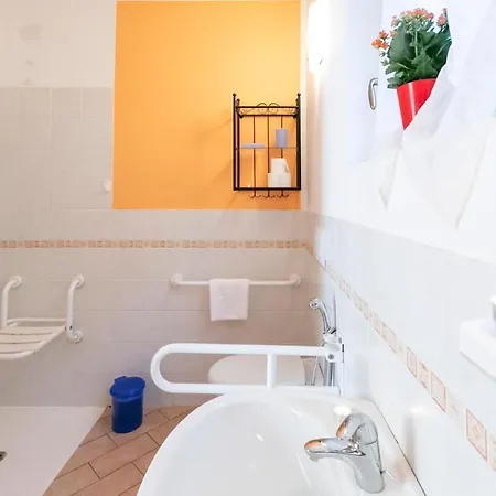 La Collina Aparthotel 4*