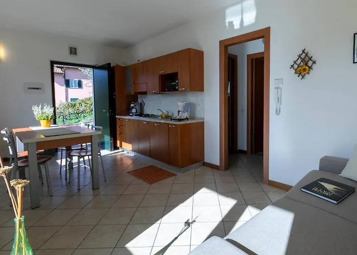 La Collina מלון דירות Vercana