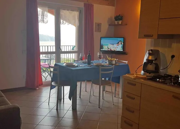 La Collina מלון דירות Vercana