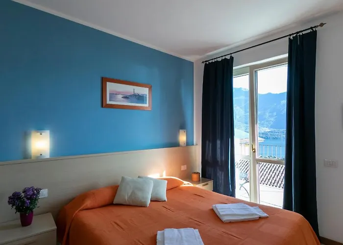 La Collina מלון דירות Vercana