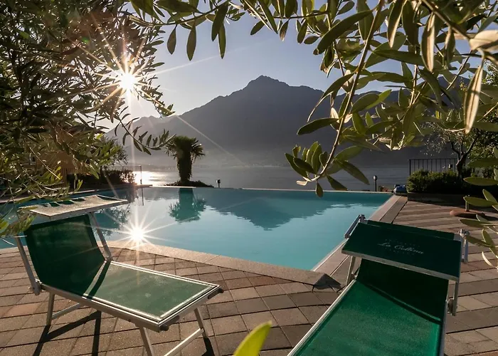 La Collina מלון דירות Vercana