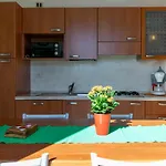 Aparthotel La Collina Vercana