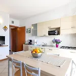 La Collina Aparthotel Vercana