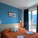 La Collina Aparthotel Vercana